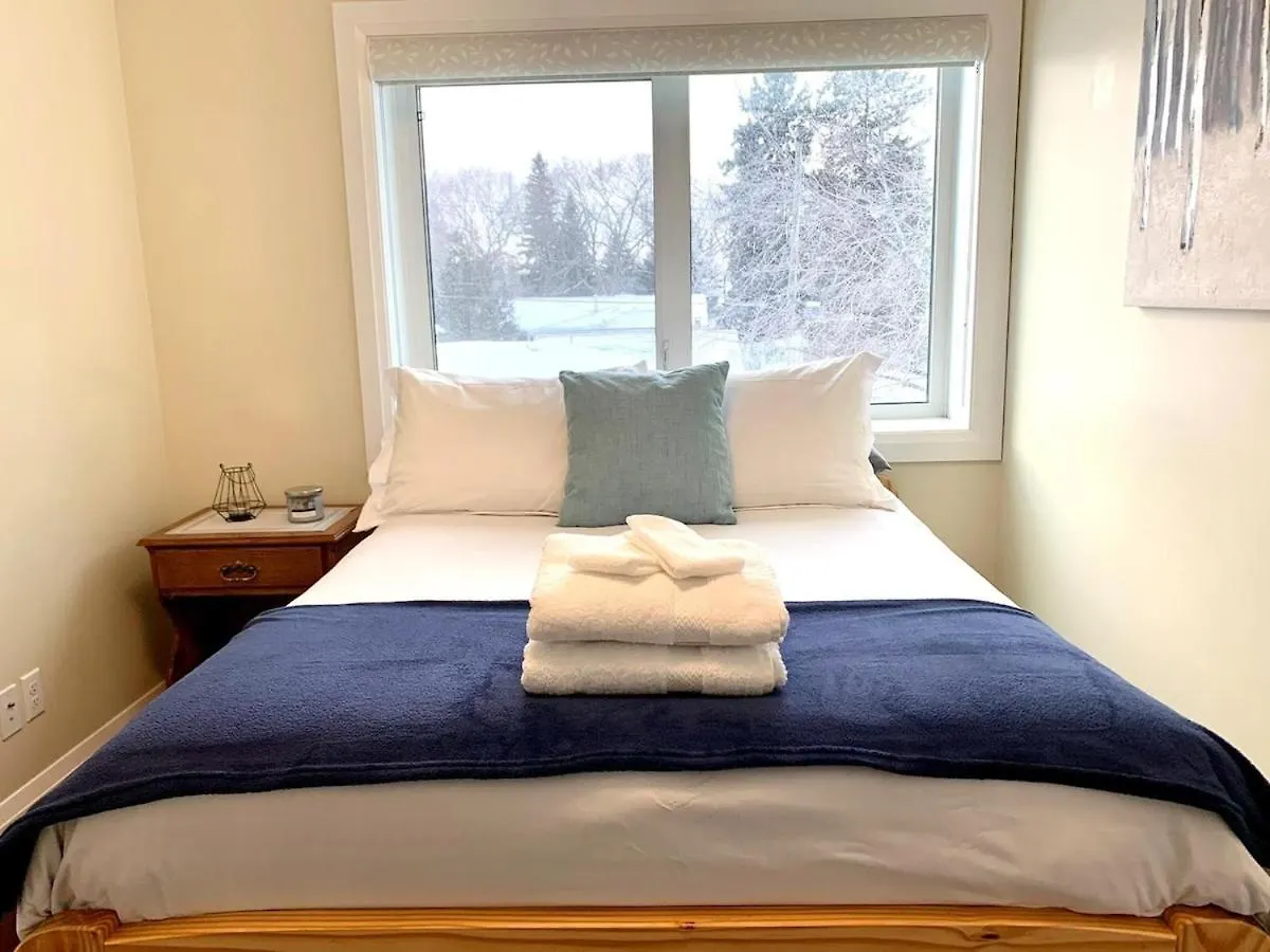 Spacious 6 Beds 3 Baths Home In Central Wifi Parking Ac Edmonton