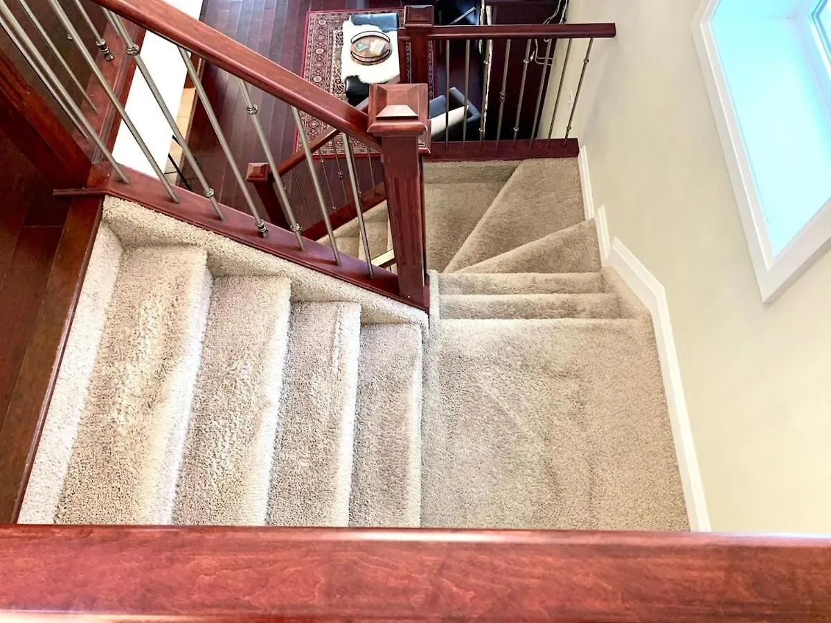 Spacious 6 Beds 3 Baths Home In Central Wifi Parking Ac Edmonton Canada